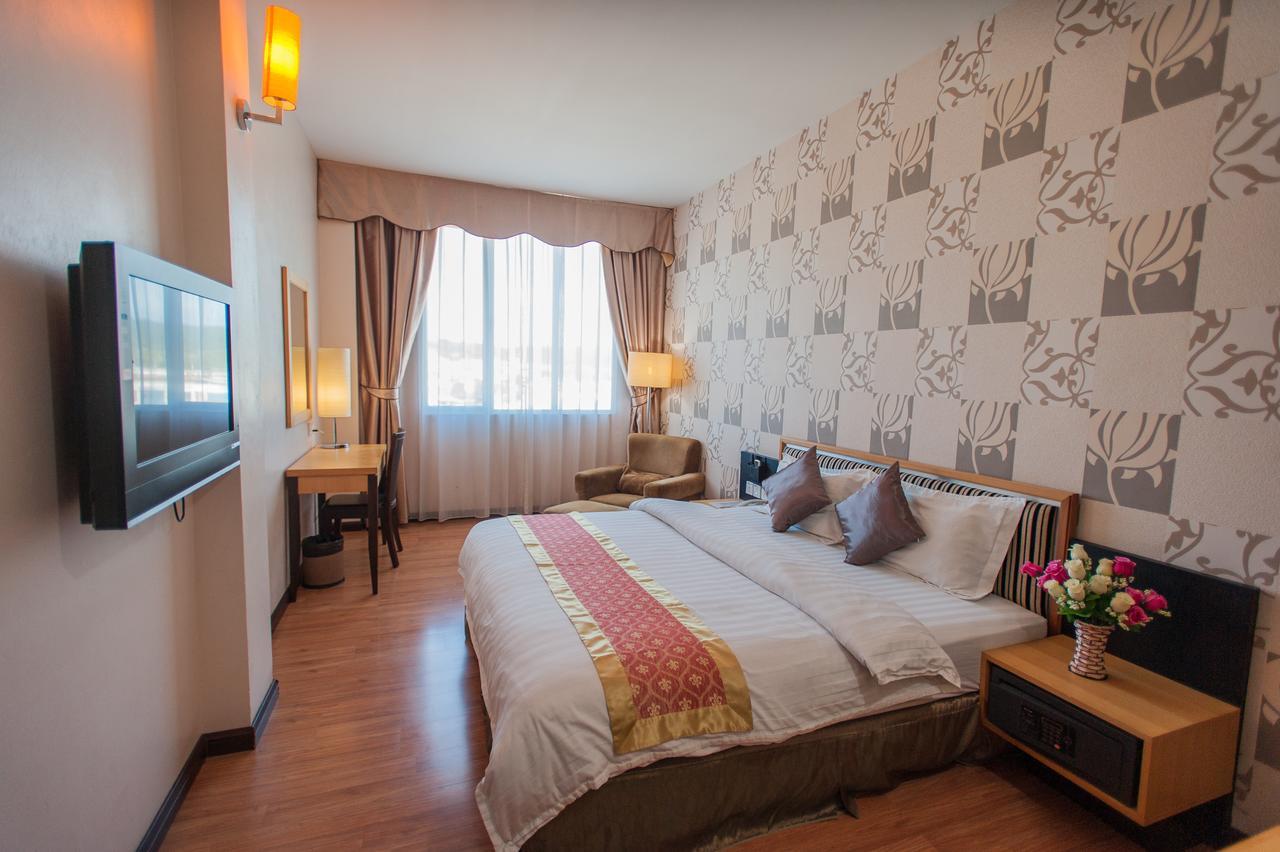 Kemena Hotell Bintulu Exteriör bild